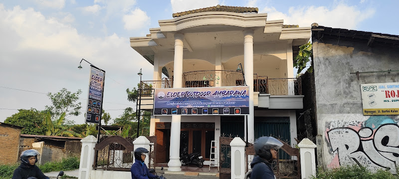 Toko Elder Outdoor Ambarawa di Jl. Kartini Bawen